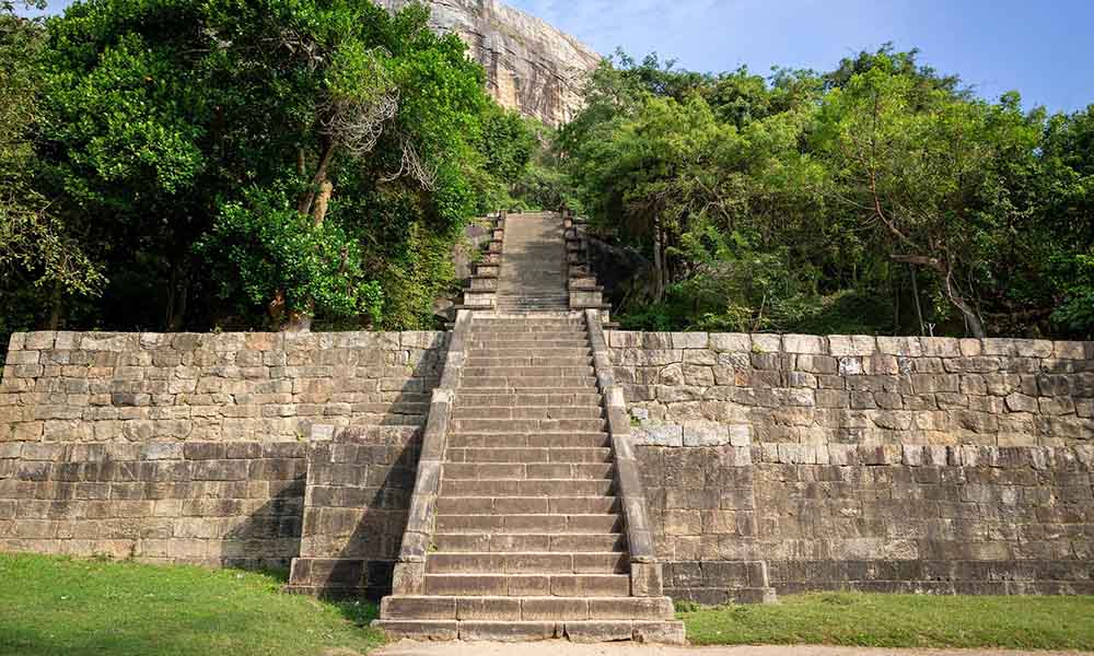 yapahuwa, sri lnaka
