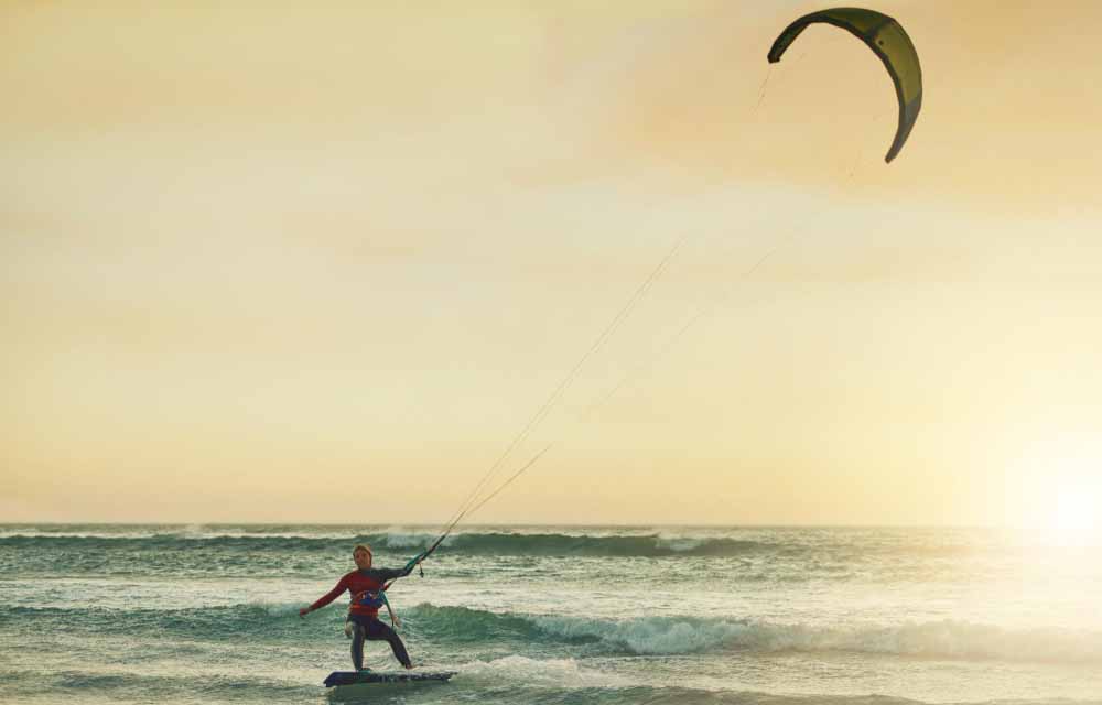 kite surfing